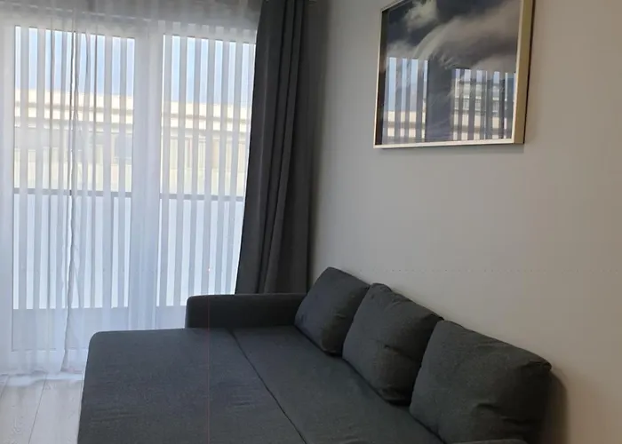 Private , Aircondition, Hd Tv Pl & De, Wifi, Garage, Fully Equipped, Near Beach